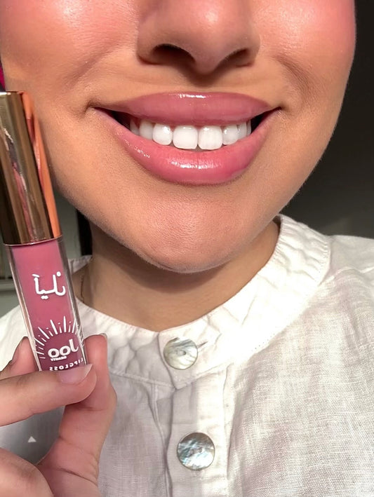 Lipgloss 💗لَيلْ